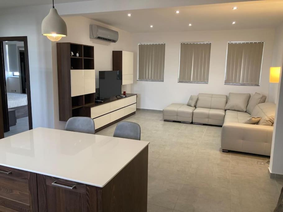 Elegant Maisonette In Malta By Assetflow Pro Apartment Marsaskala Exterior foto